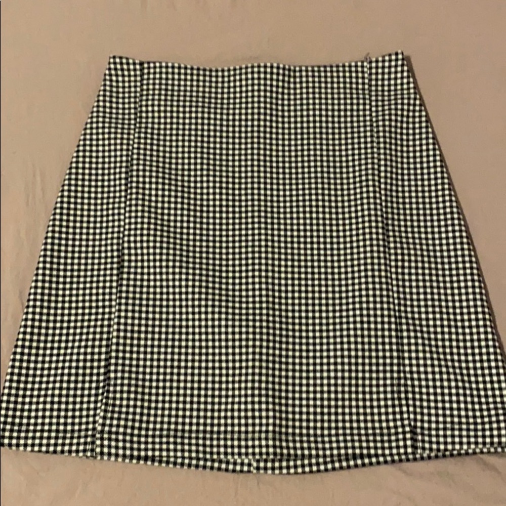 Gingham black and white mini skirt